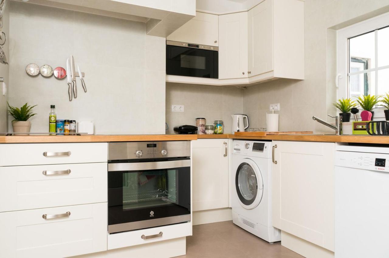 Stylish Lisbon Apartment In Alfama Luaran gambar